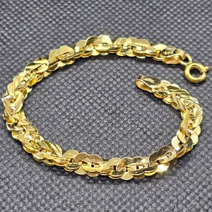 lac tia gai xen cm ph15