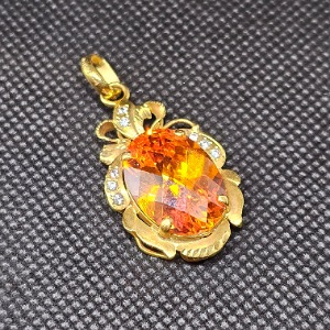 mat oval cam b.t hoai70